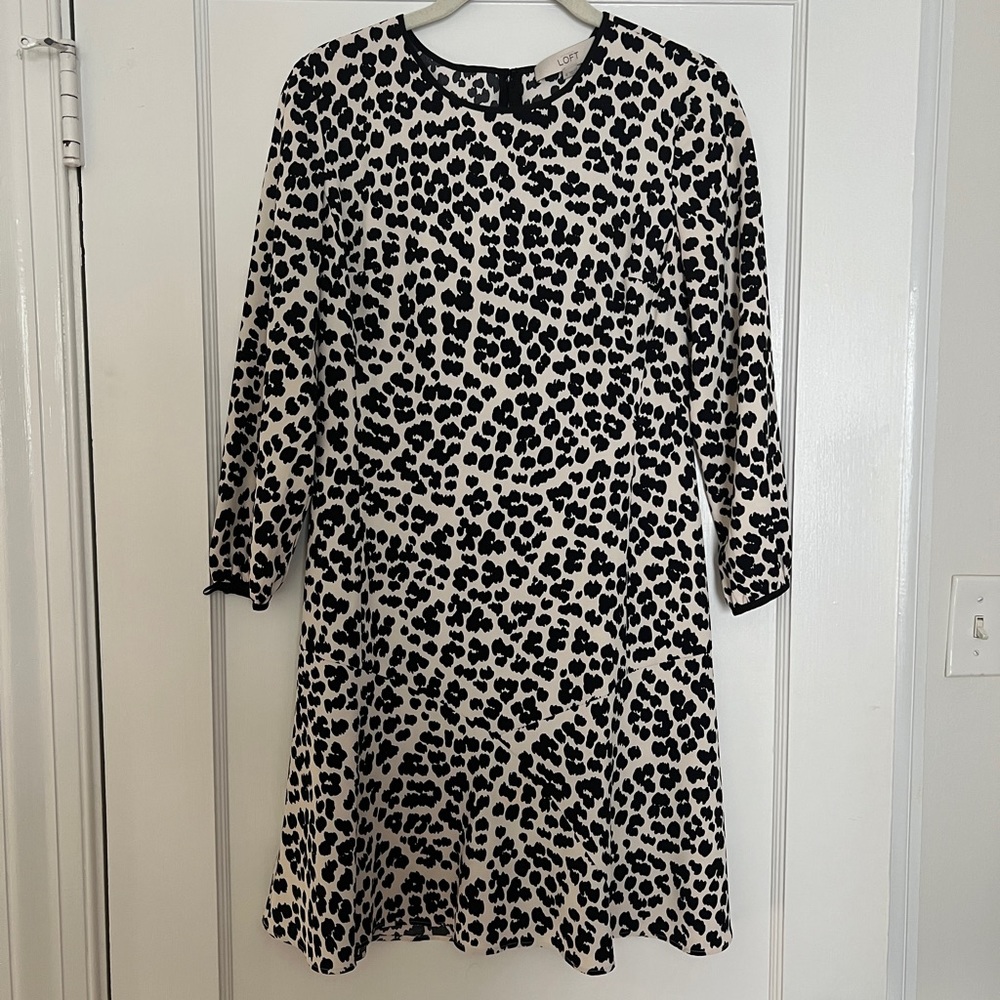 Loft dress with sleeves